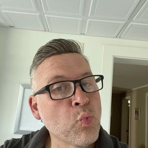 Meet your Posher, Wayne